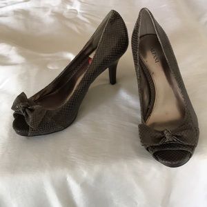 SOLD! New Year New You Sale!